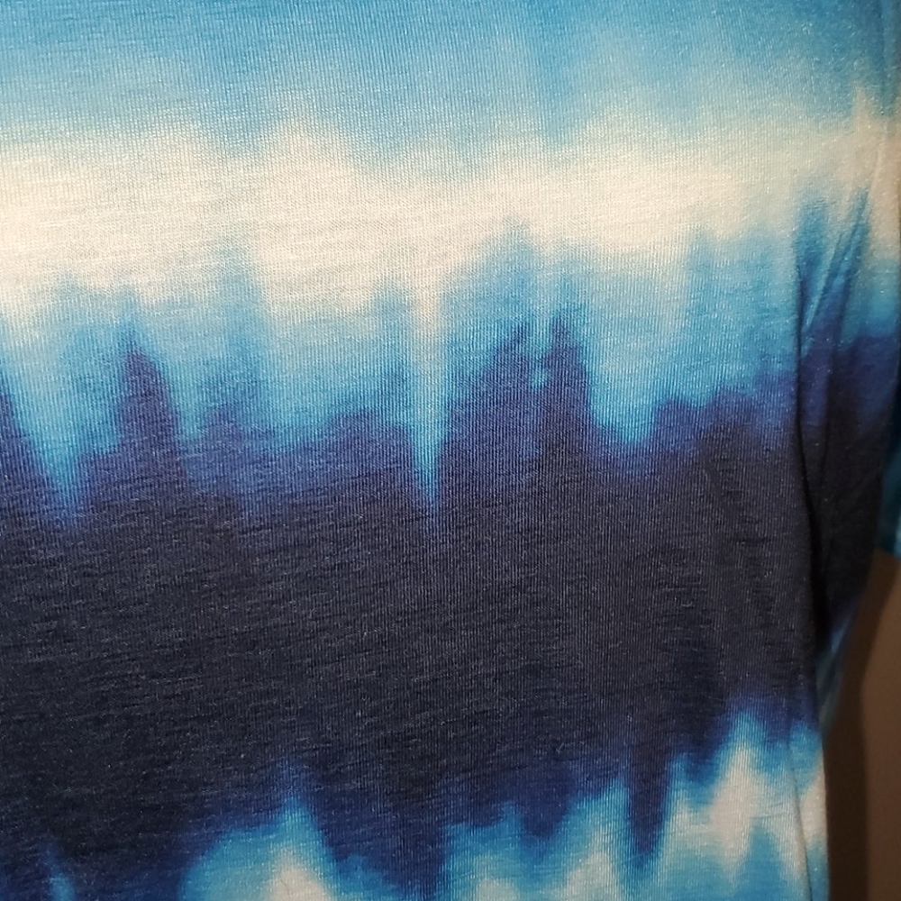 Plus Size Short Sleeve Tie Dye Shirt - Picture 4 of 6